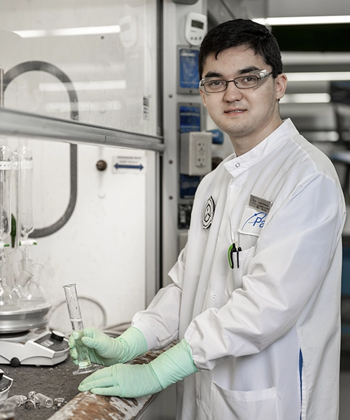 Pace Scientist working in laboratory. Explosives testing, Testing explosives, Explosives analysis, Detection of explosives
