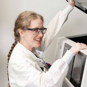 124.jpg – Pace Analytical Pace Proud Pace Employee